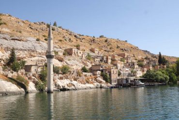 Halfeti Gezilecek Yerler 10 svg%3E