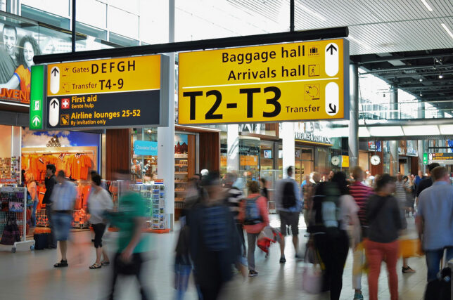 amsterdam schipol havalimani