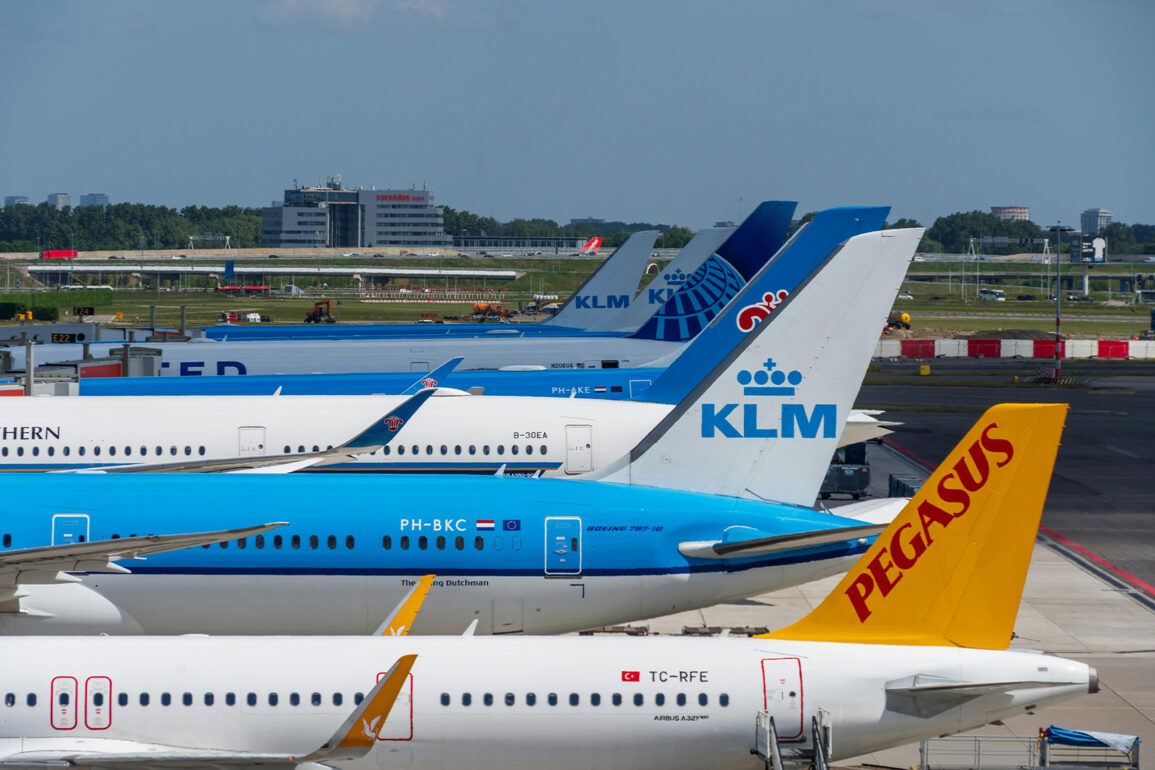 amsterdam schipol havalimani ulasim